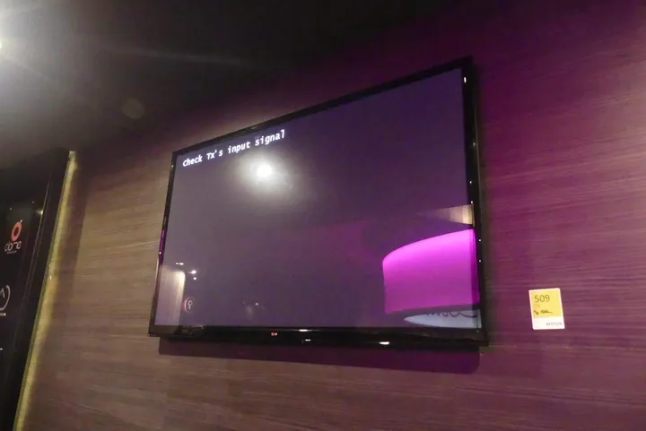 LG - TV Diagonale: Maße in cm ca. 160 cm
